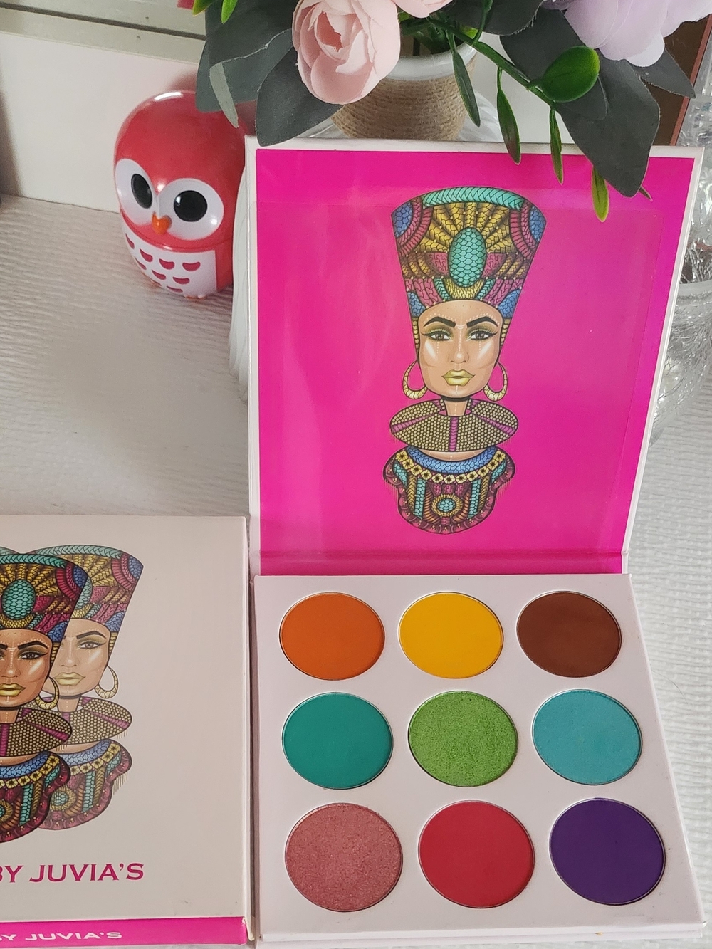 Juvia's Place Vibrant 9-Color Eyeshadow Palette - Pink